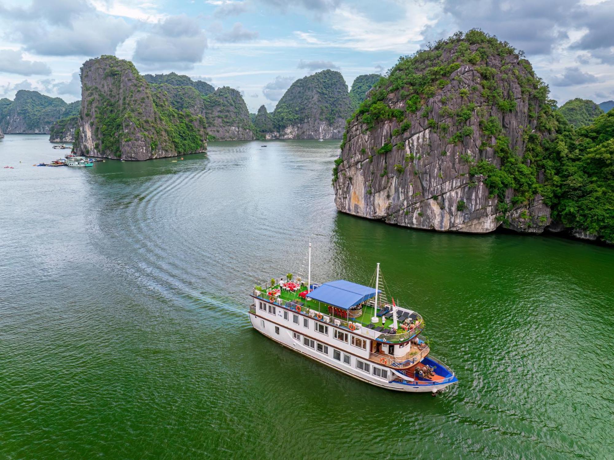 Sunlight Cruise Ha Long Exterior foto